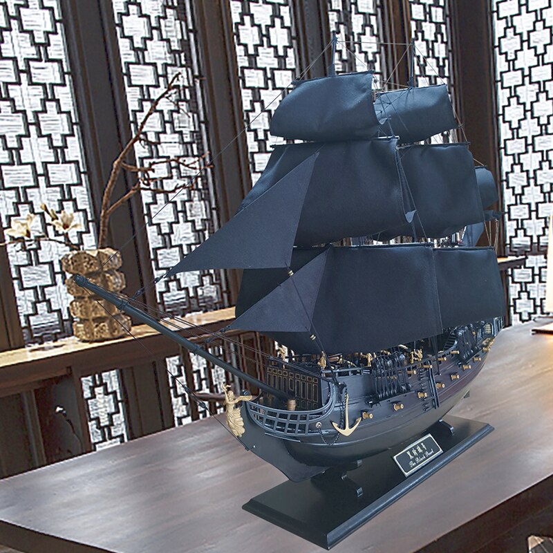 Model Pirates of The Caribbean Black Pearl Sailboat