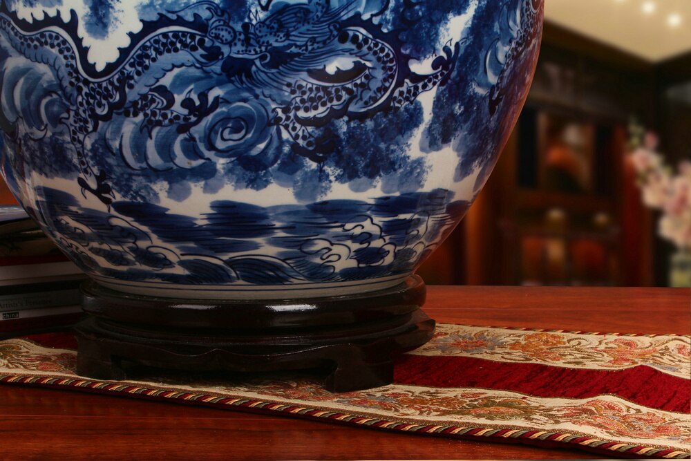 Oriental Ceramics High-end Hand-painted Dragon Four Seas Celestial Vase